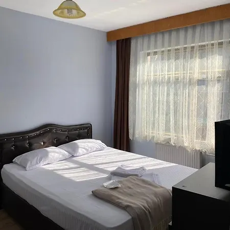 Feyzan Aparthotel *